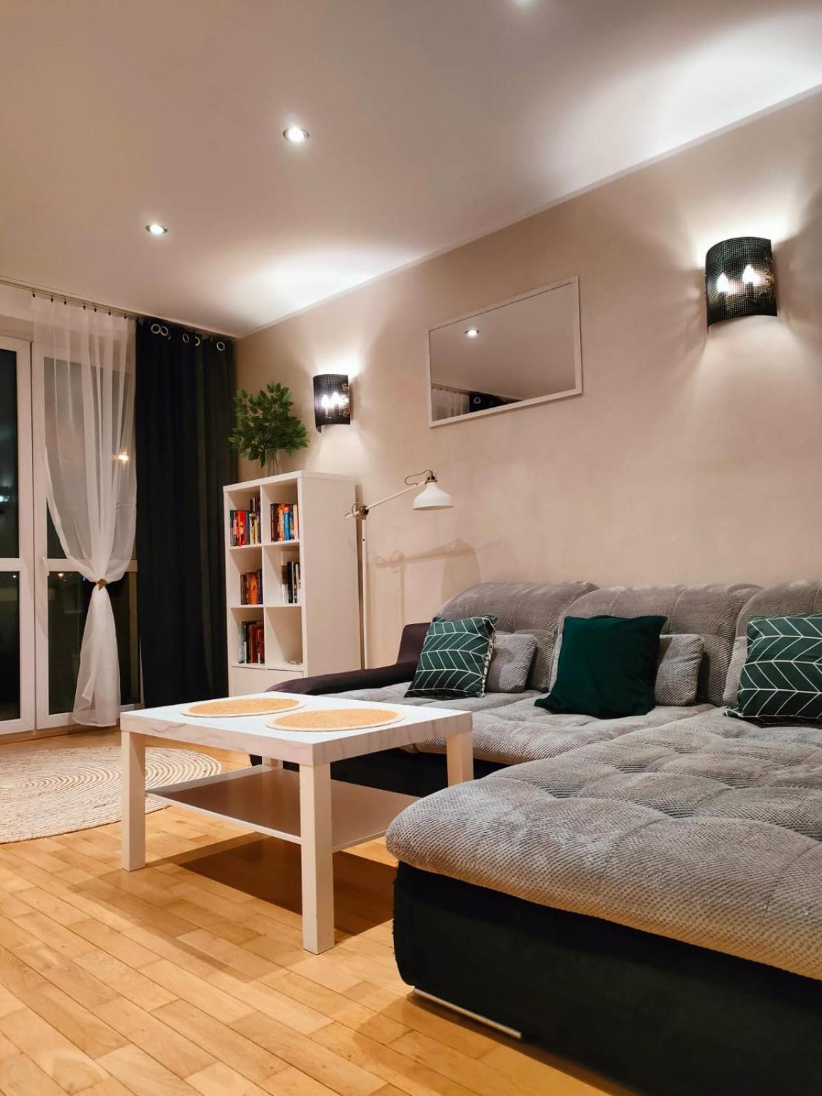 Apartament Przy Operze เบียวิสตอก ภายนอก รูปภาพ